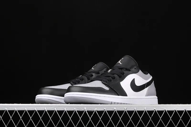 All categories Air Jordan Jordan series basketball shoes Air Jordan 1 Low New version Air Jordan 1 Low AJ1 Joe 1 low top leather cultural and leisure sports sneakers 553558-110